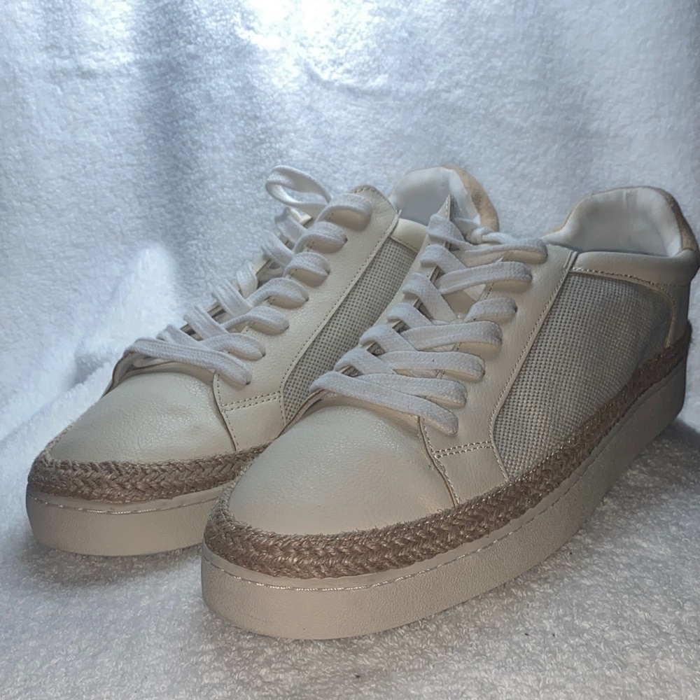 Women's Neutral Cream Casual Lace-Up Sneakers